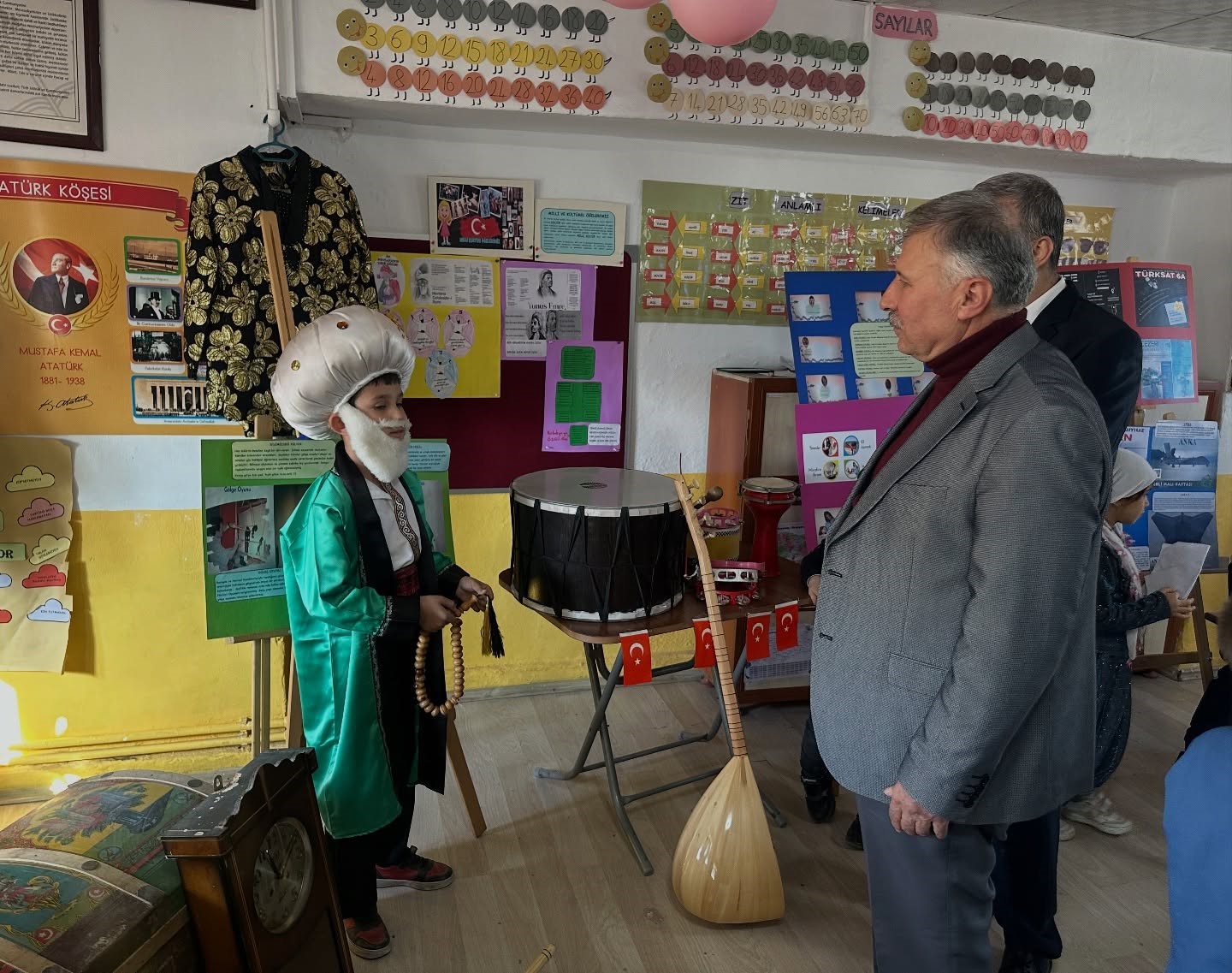 aslanapada-yerli-mali-haftasi-coskuyla-kutlandi