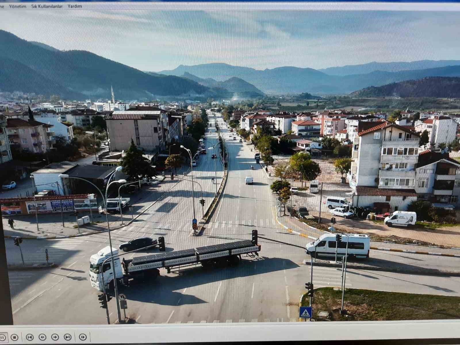 bilecikte-drone-destekli-trafik-denetimi-29-surucuye-ceza