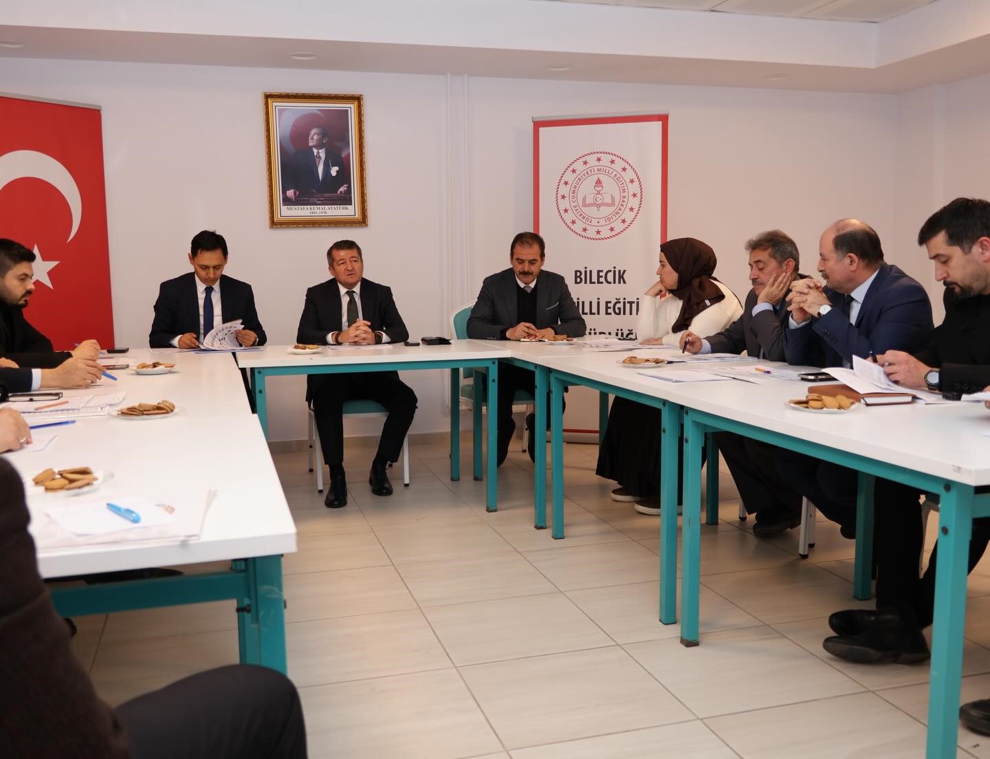 bilecikte-ortaokul-mudurleriyle-egitim-degerlendirme-toplantisi