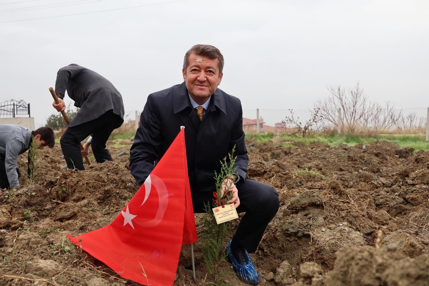 bilecikte-sehitler-adina-fidan-dikimi-gerceklestirildi