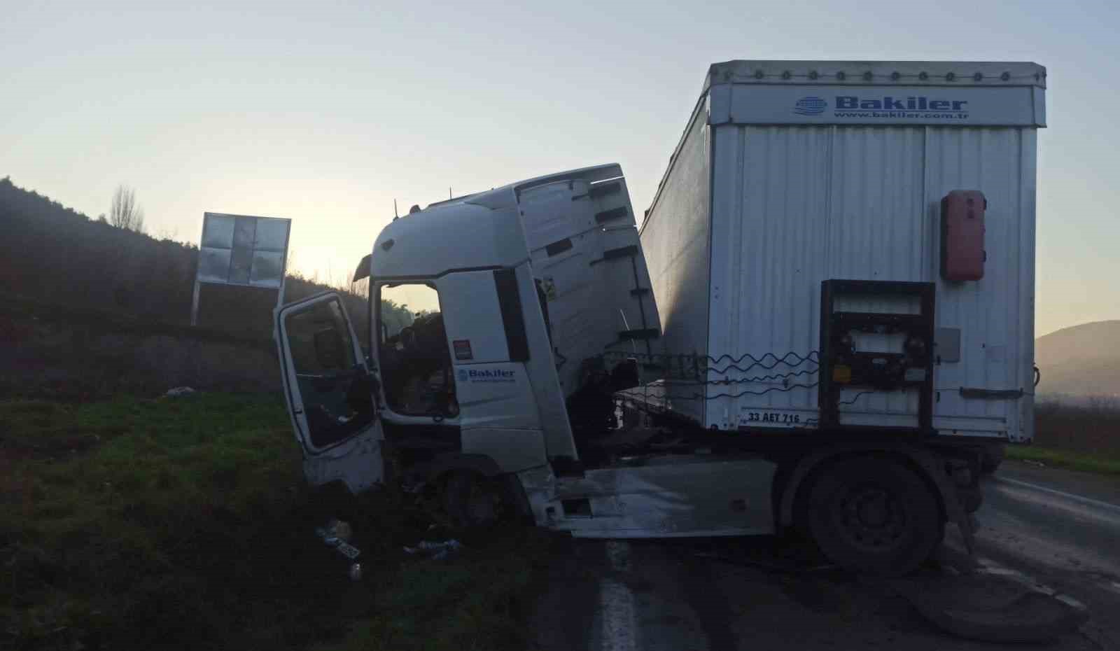 bilecikte-tir-kontrolden-cikti-1-yarali