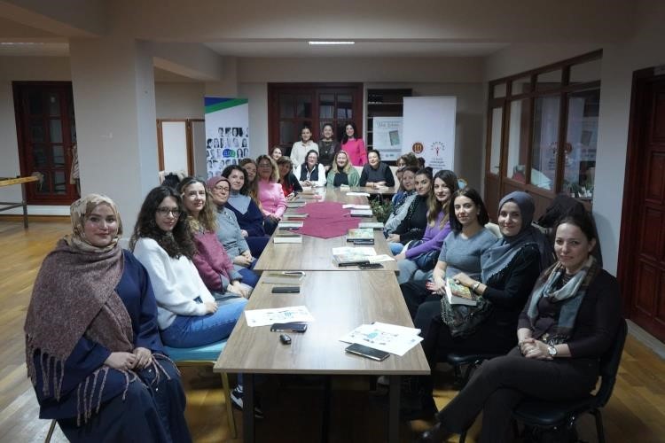 bilecikte-ureten-kadinlar-kitap-kulubu-etkinliginde-bir-araya-geldi