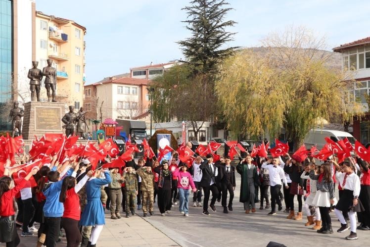 bozuyukte-kitap-okuma-etkinligine-kaymakam-ozturkten-destek