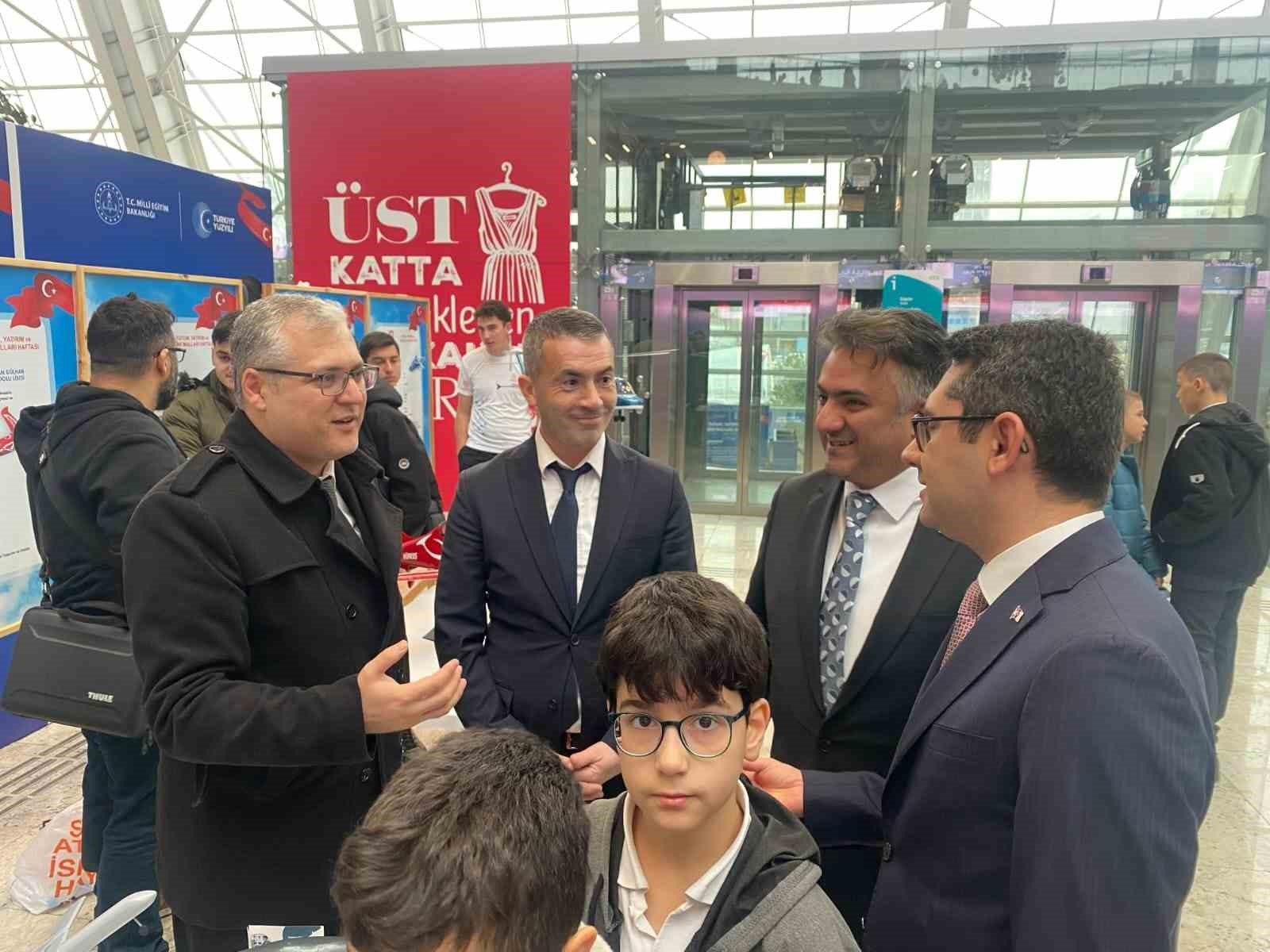 bseu-nun-gelistirdigi-iha-projeleri-sergide-ilgi-odagi-oldu