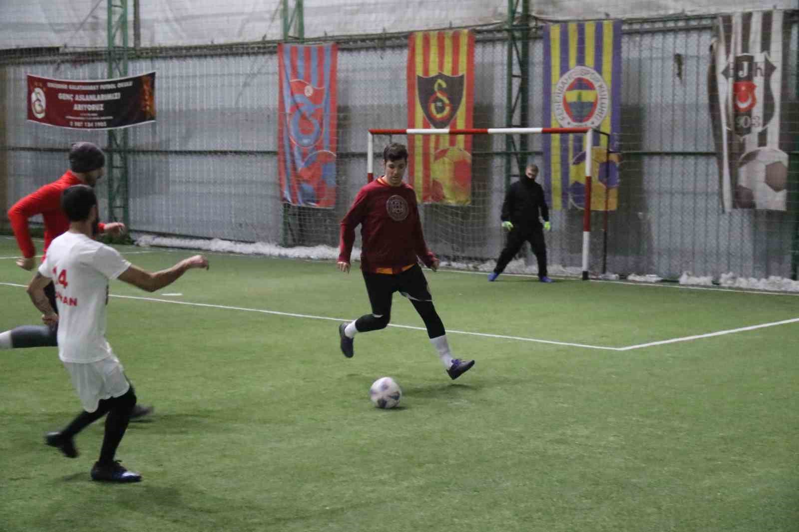 bu-macta-pas-isaret-dili-ile-isteniyor-gol-sesi-cikmiyor