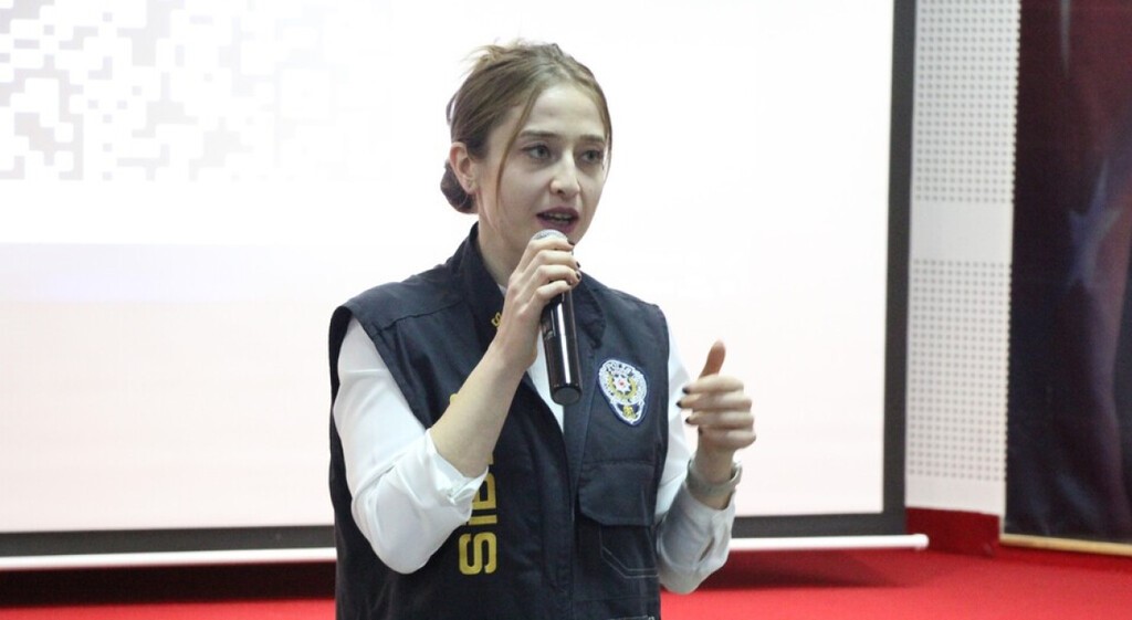 dpude-sanal-riskler-ve-akran-zorbaligi-ile-mucadele-ele-alindi