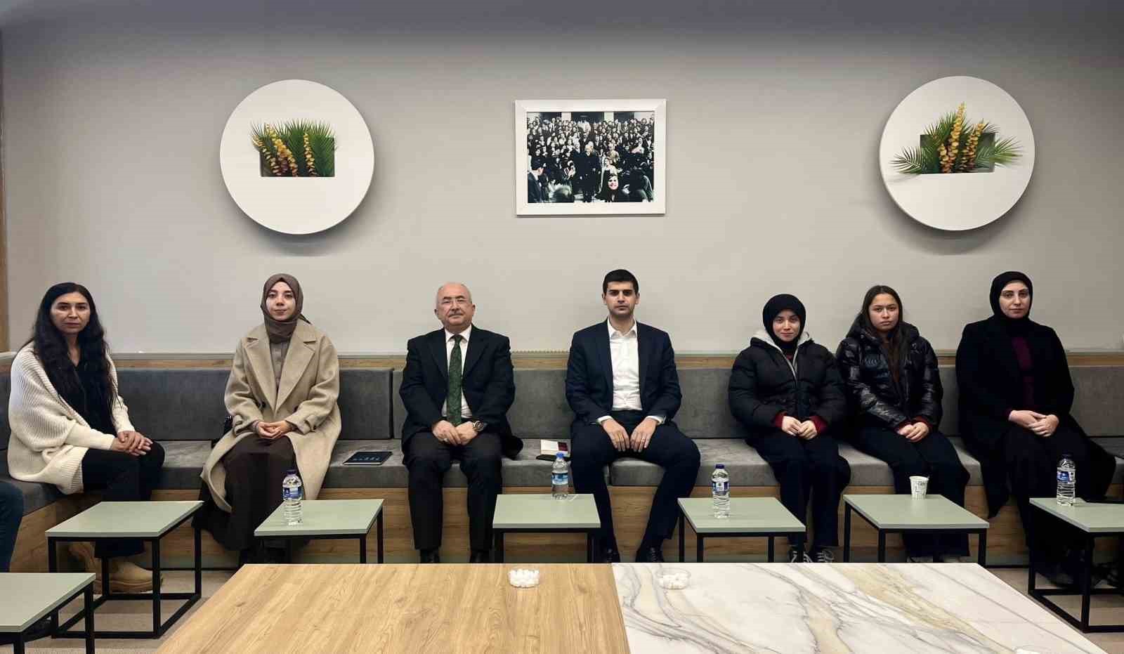 dumlupinarda-kitap-soylesisi-gerceklestirildi