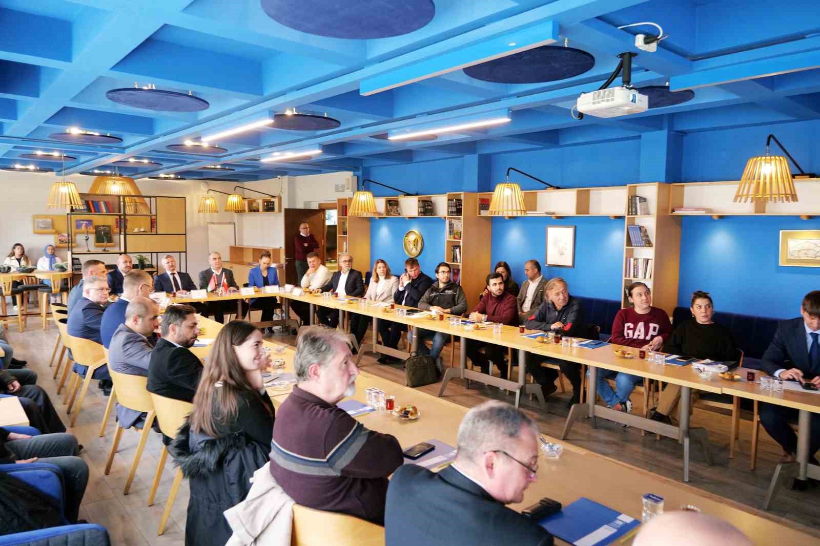 eskisehir-ve-belarus-arasindaki-is-birligi-potansiyelleri-degerlendirildi