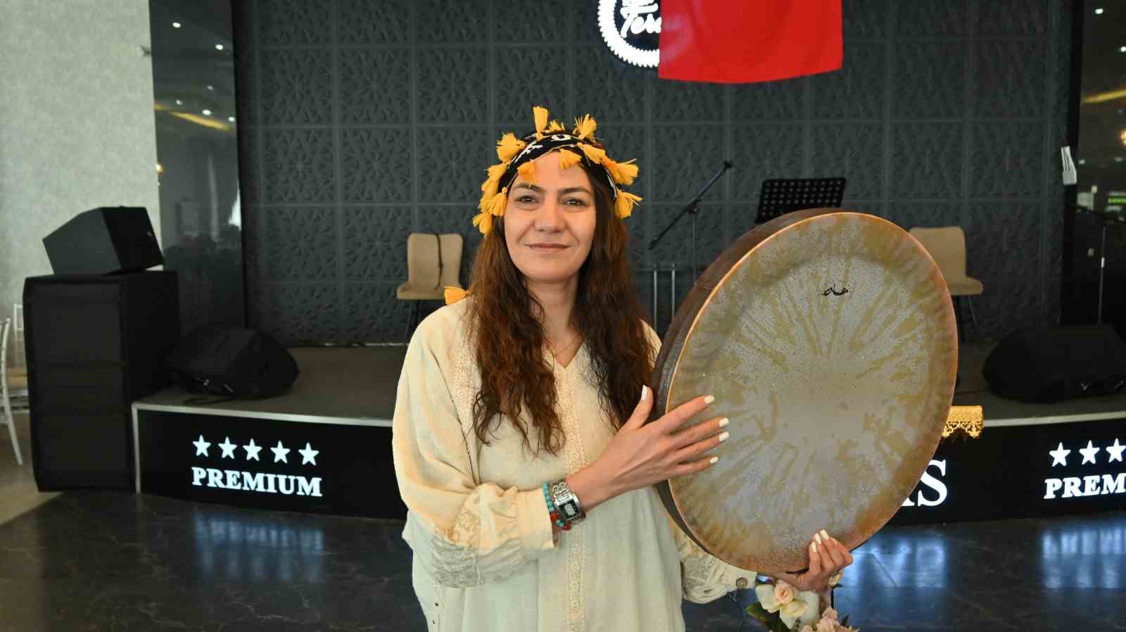 eskisehirde-55-ulkeden-ogrenci-kahvalti-programinda-bulustu