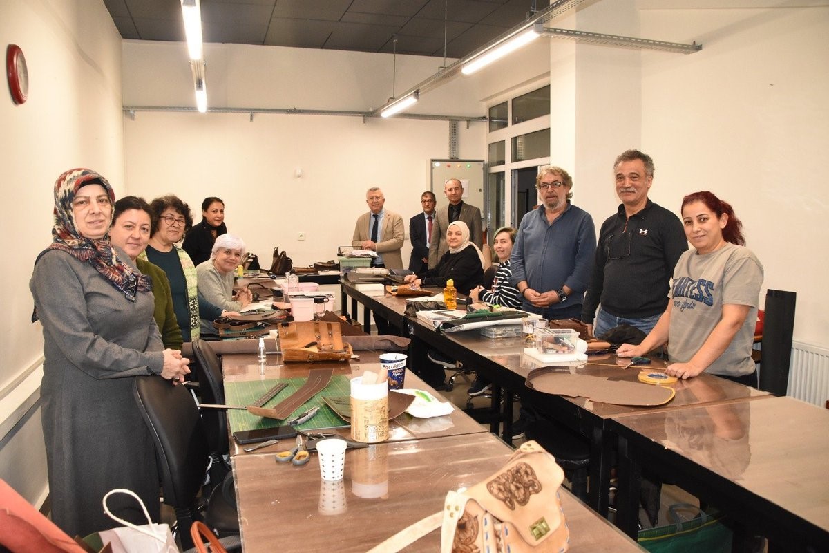 eskisehirde-hayat-boyu-ogrenme-calismalari-yerinde-incelendi