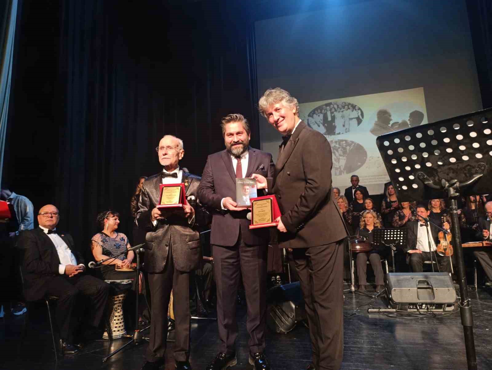 eskisehirde-turk-sanat-muzigi-konseri-yogun-ilgi-gordu