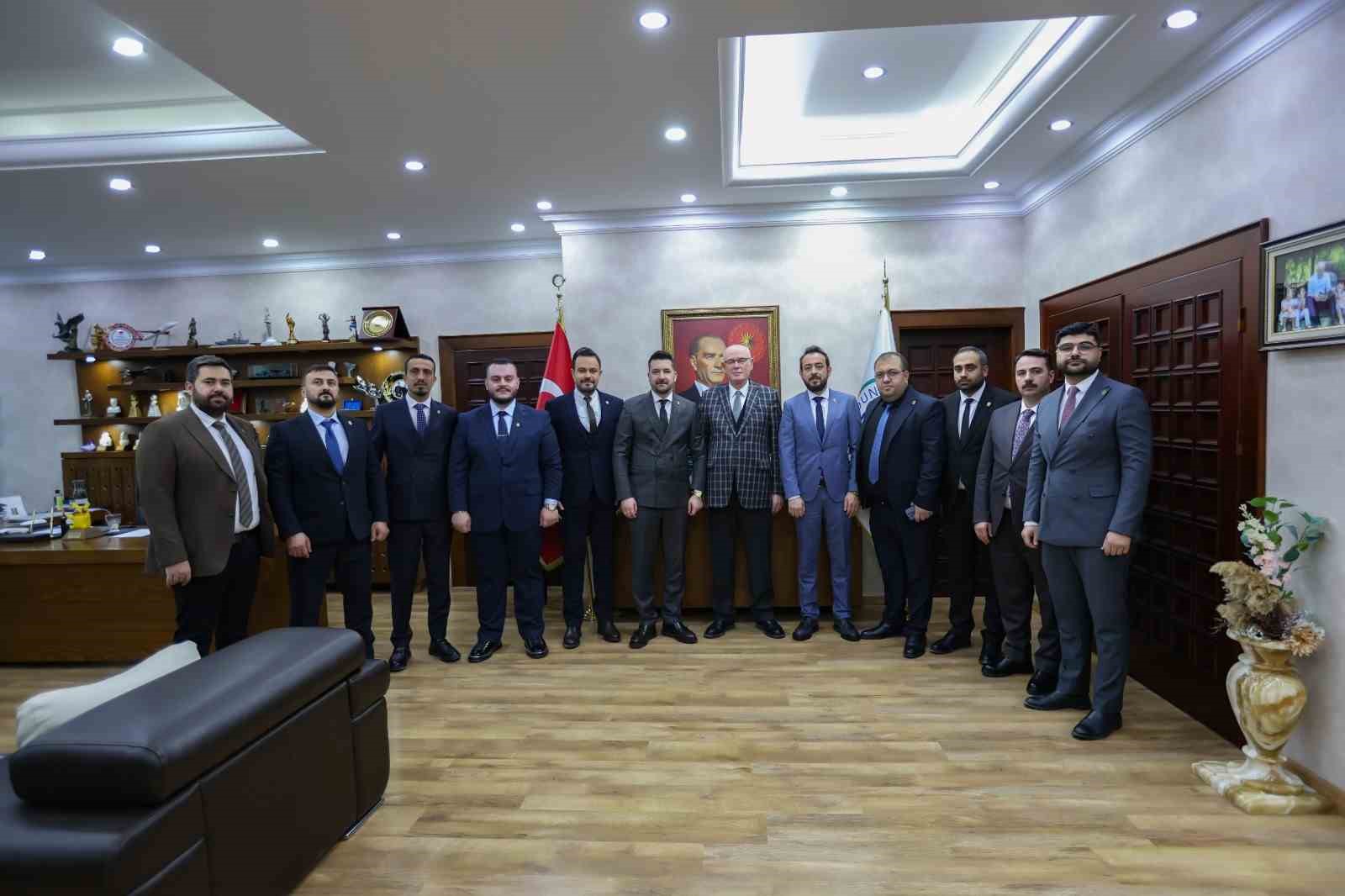 esmiaddan-eskisehirdeki-belediye-baskanlarina-ziyaret