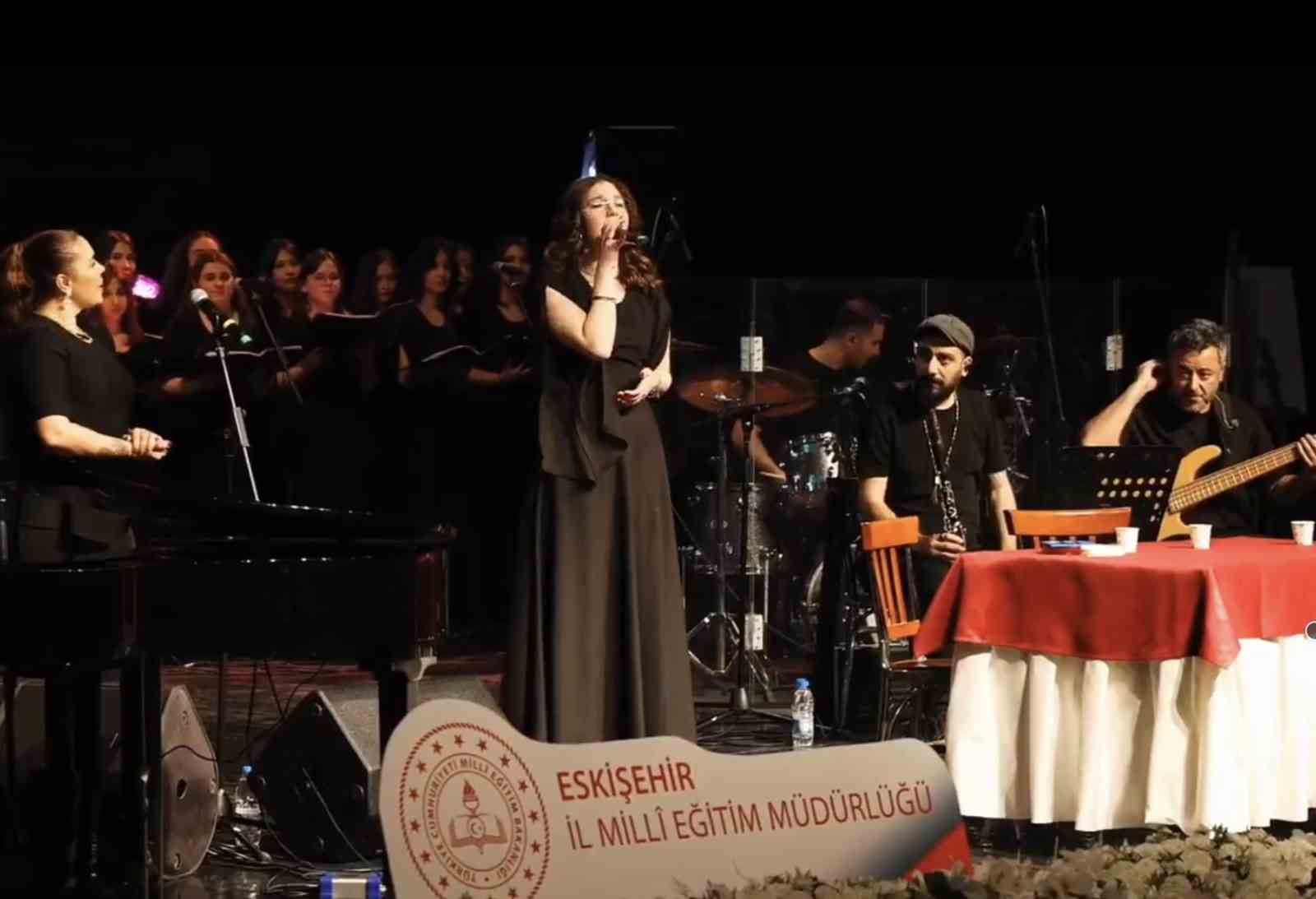 genc-yetenekler-sanatin-gucuyle-eskisehirde-bulustu