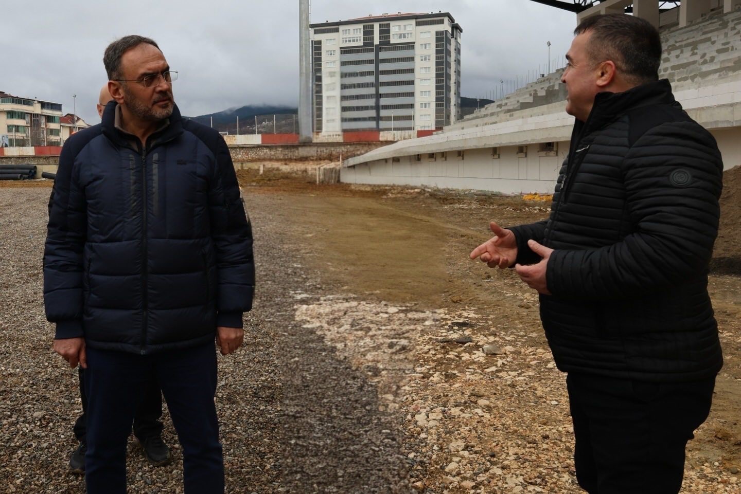 genclik-ve-spor-bakanligindan-bilecikte-yatirim-incelemesi