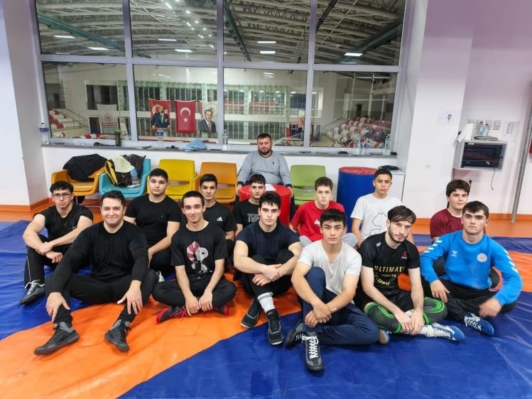 gures-minderinde-guc-ve-teknik-bir-arada