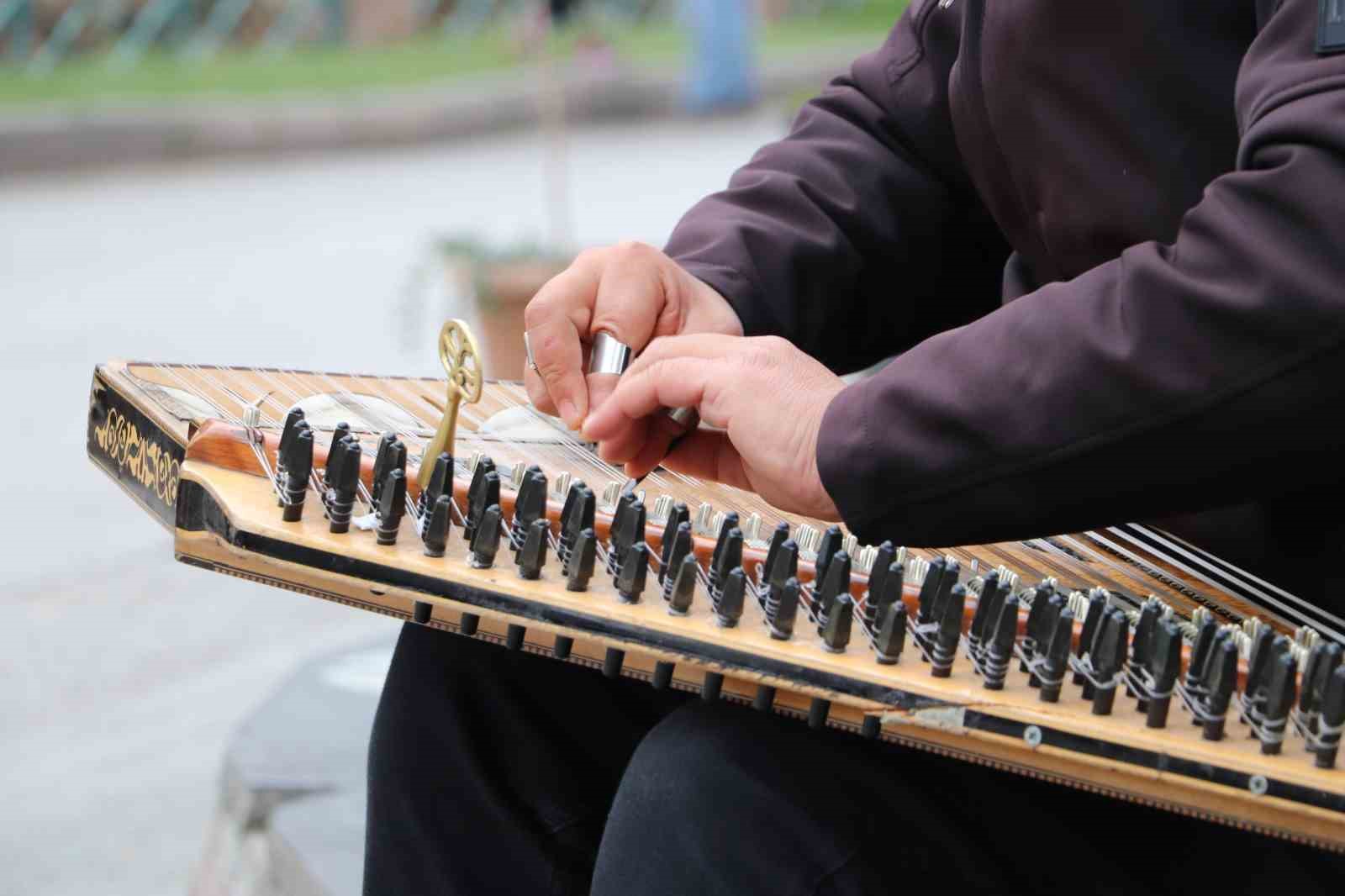 havalarin-sogumasi-sokak-sanatina-engel-olamadi