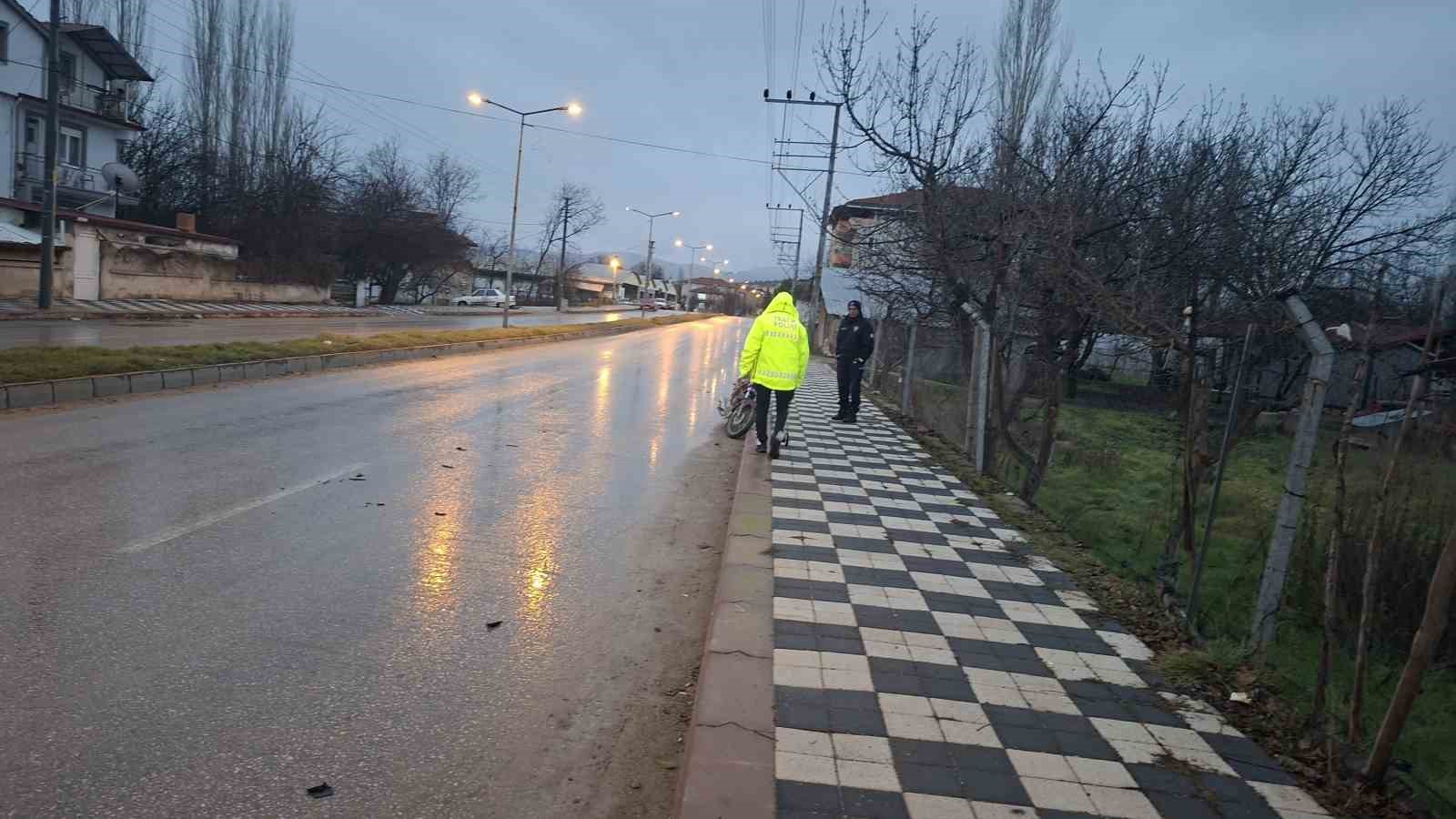 hisarcikta-motosiklet-kazasi-1-olu-1-yarali