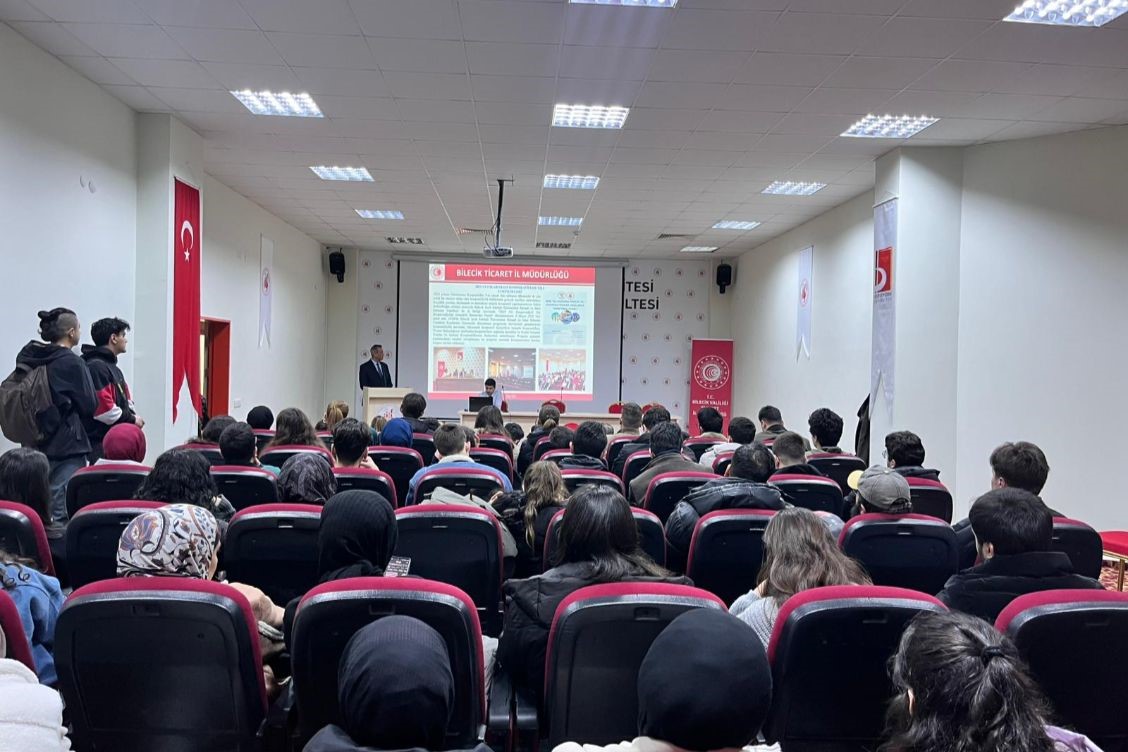 iktisadi-ve-idari-bilimleri-fakultesinde-kariyer-etkinligi-gerceklestirildi