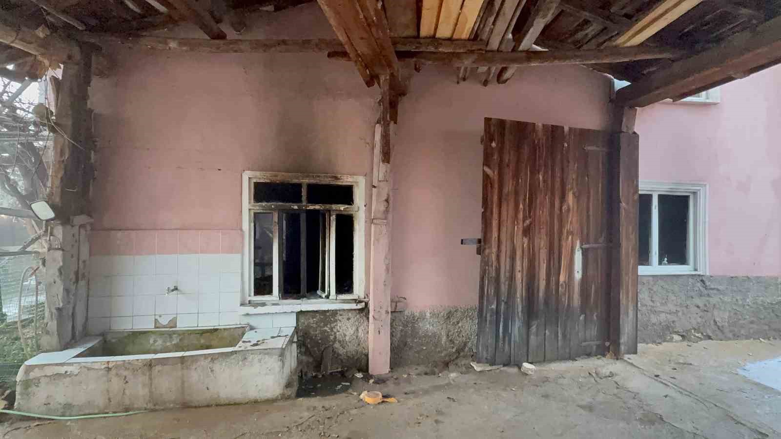 kis-ortasinda-evsiz-kaldilar