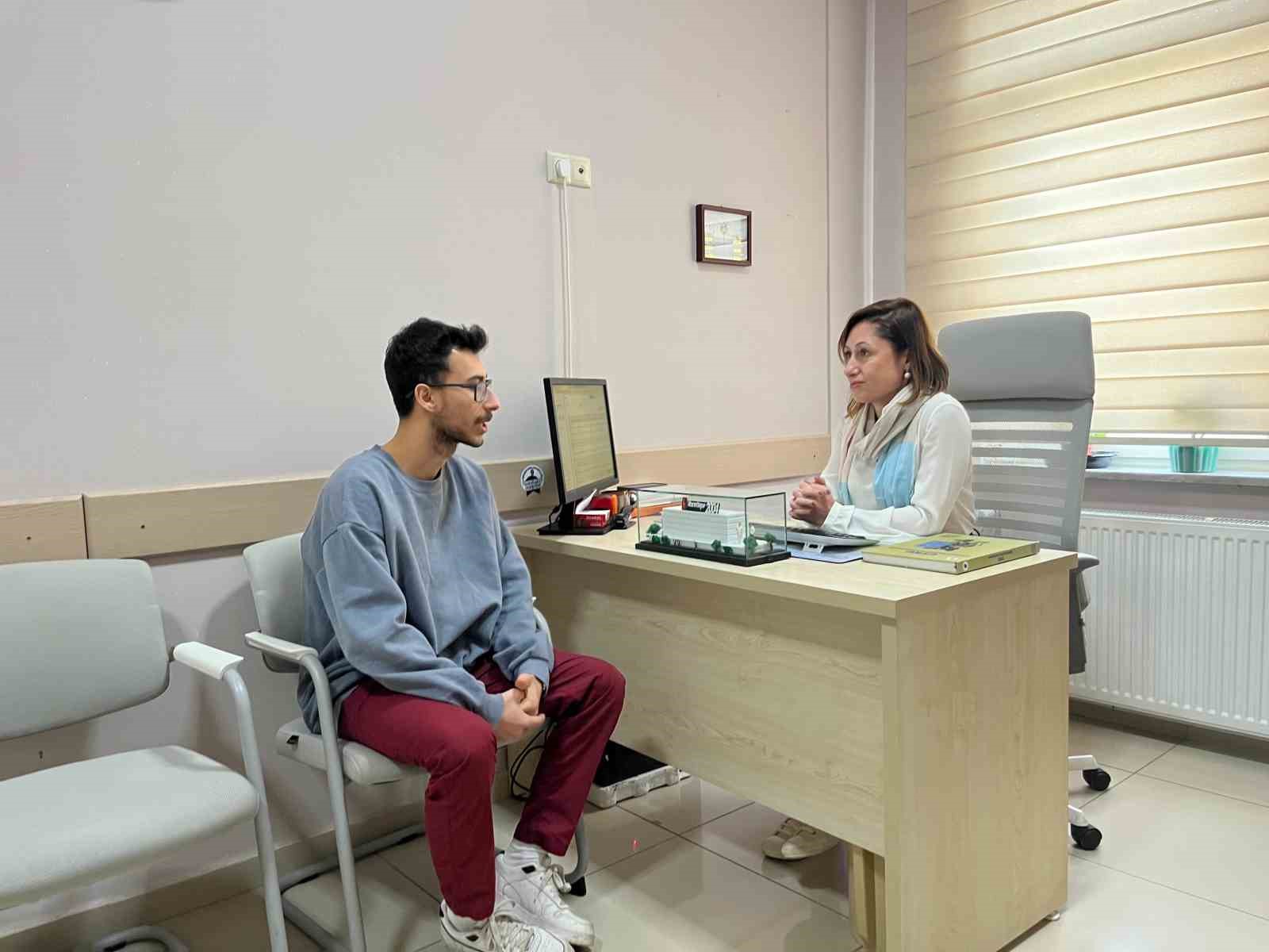 kronik-uyku-yoksunlugu-alzheimera-yol-acabilir