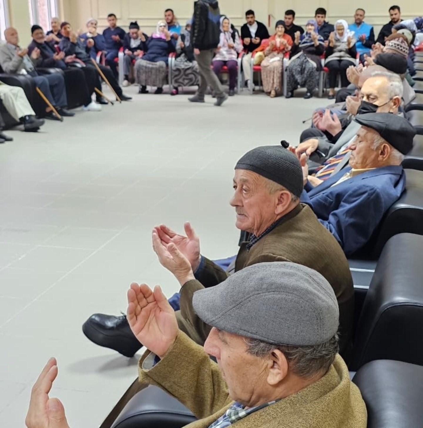 kutahya-il-muftulugu-huzurevinde-program-duzenledi