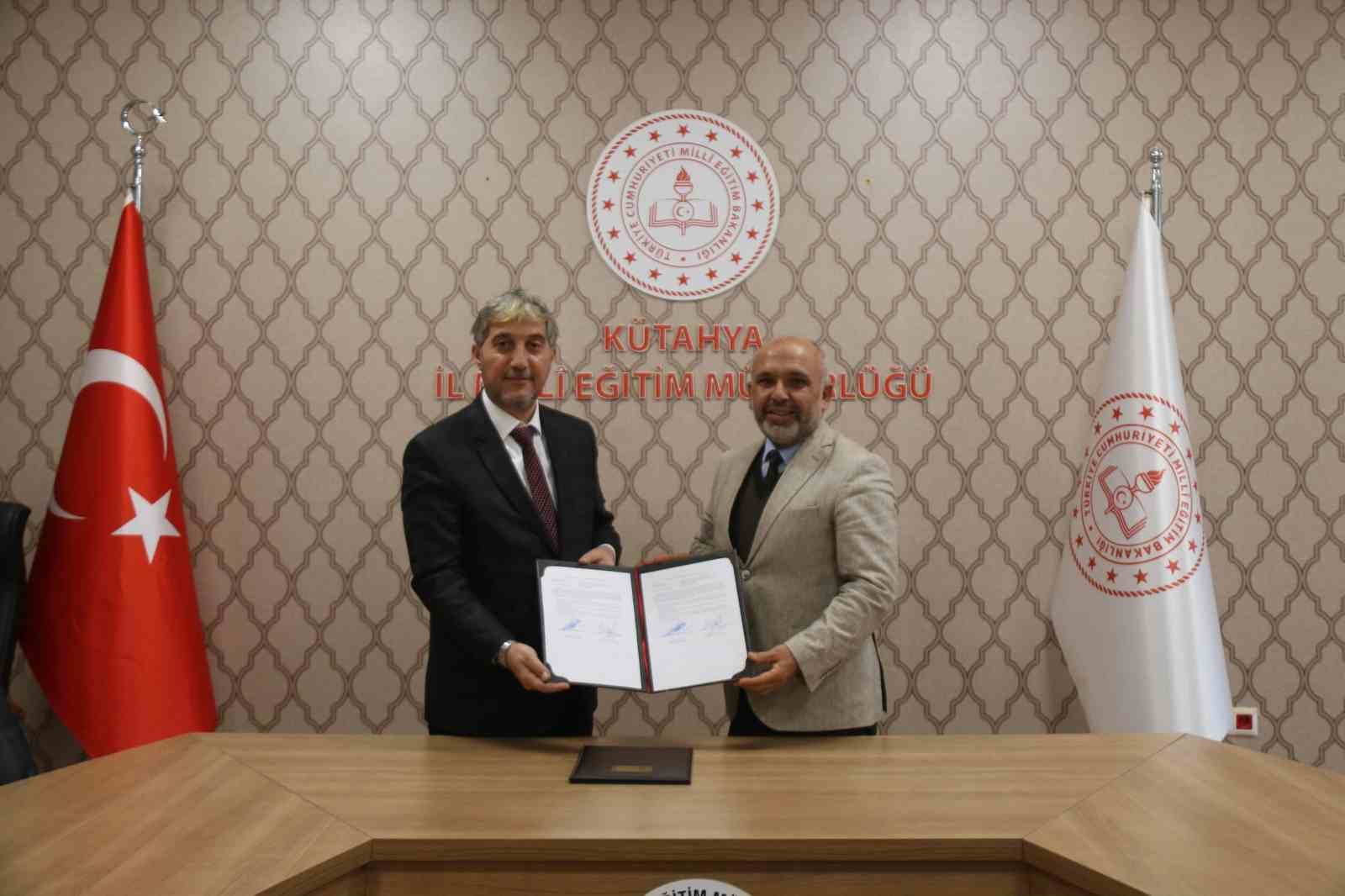 kutahya-mem-ile-il-kultur-ve-turizm-mudurlugu-arasinda-is-birligi-protokolu