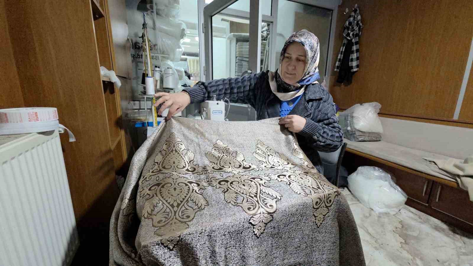 kutahyada-osmanli-motifli-perdelere-yogun-ilgi