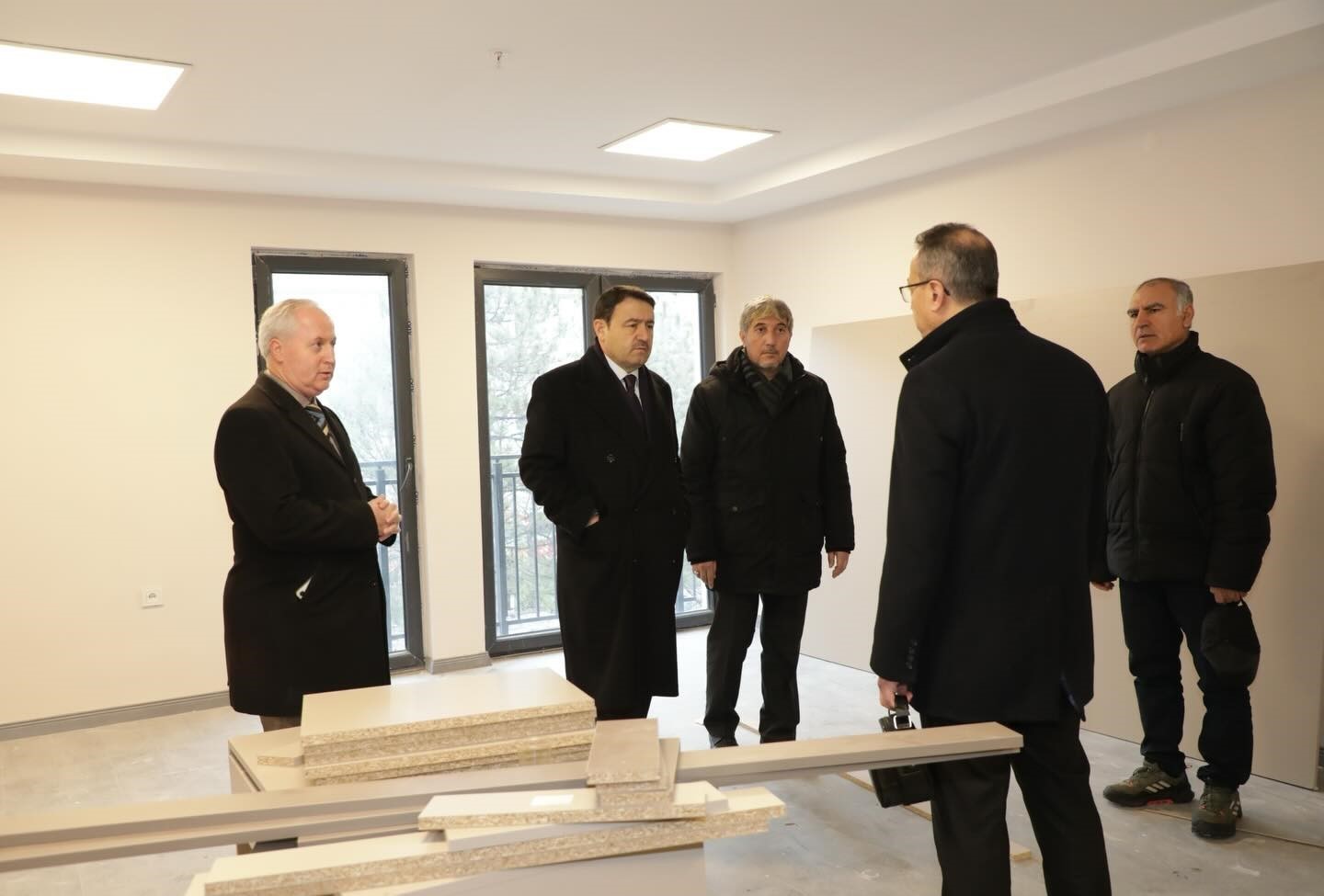 kutahyada-yapimi-devam-eden-ogretmenevine-inceleme