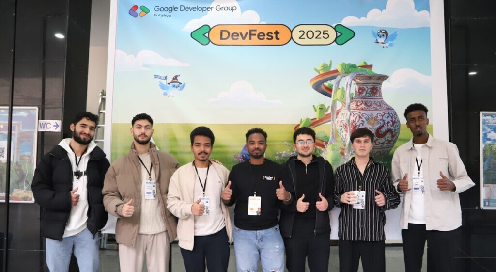 kutahyadaki-devfest25-etkinligi-teknoloji-tutkunlarini-bir-araya-getirdi