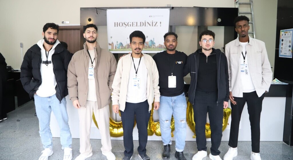 kutahyadaki-devfest25-etkinligi-teknoloji-tutkunlarini-bir-araya-getirdi