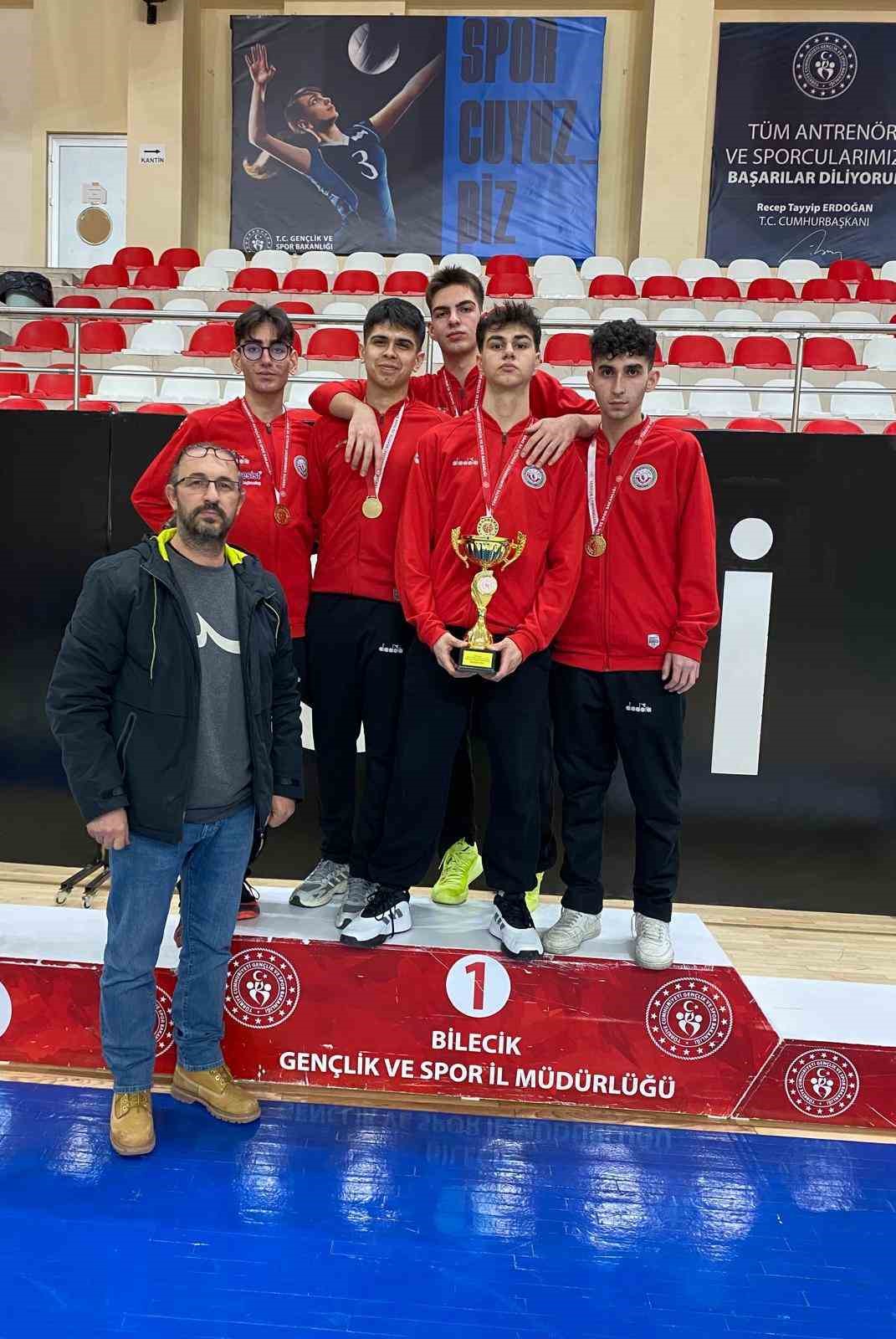 liselerarasi-futbolun-sampiyonu-bilecikte-belli-oldu