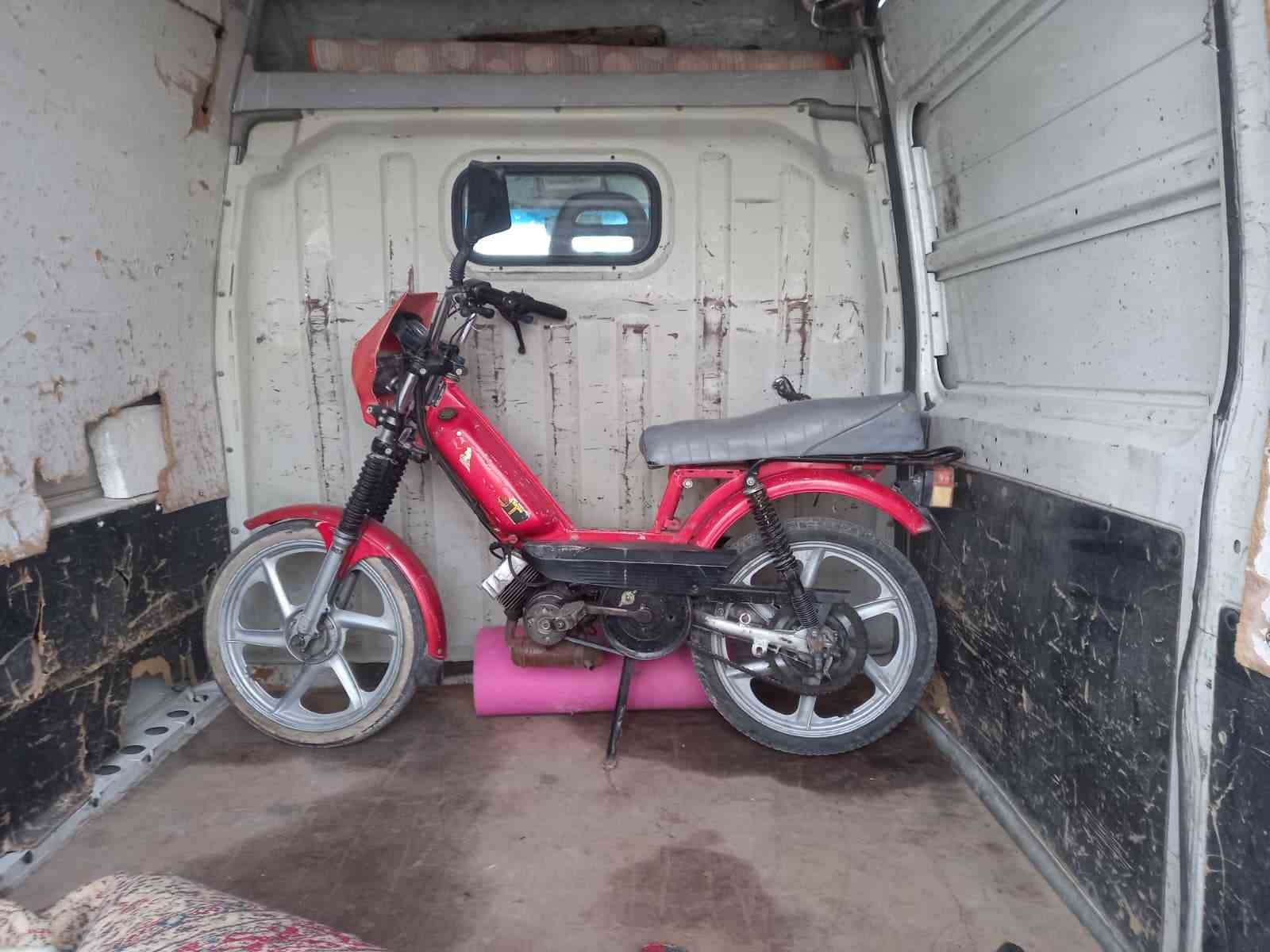 mezarciyiz-deyip-20-evi-soyan-2-supheli-yakalandi