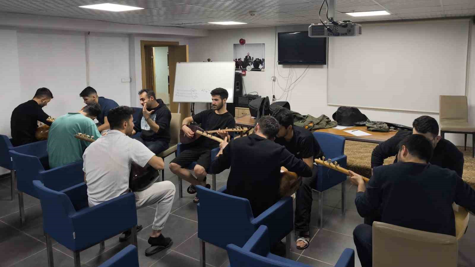 ogrenci-yurdunda-satranc-turnuvasi-heyecani-yasandi