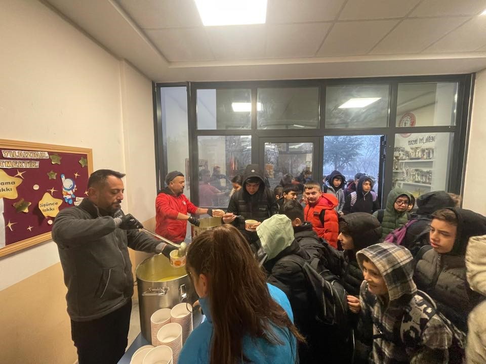 ogrencilere-ucretsiz-corba-ikrami