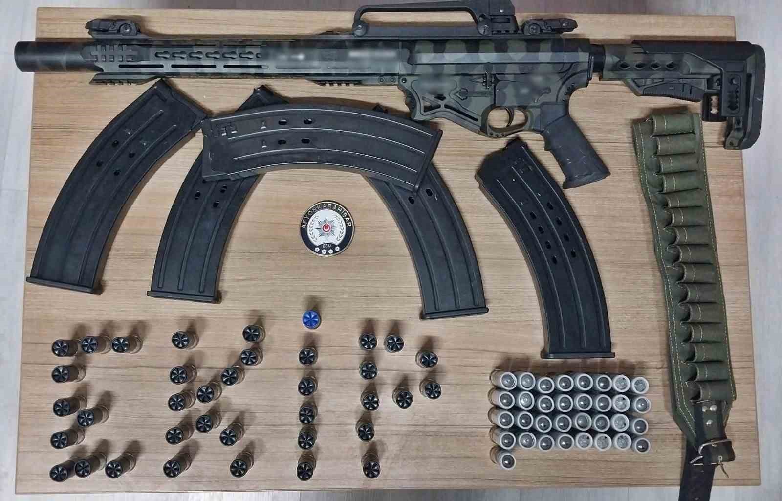 polis-bir-haftada-aranmasi-olan-28-kisiyi-yakaladi