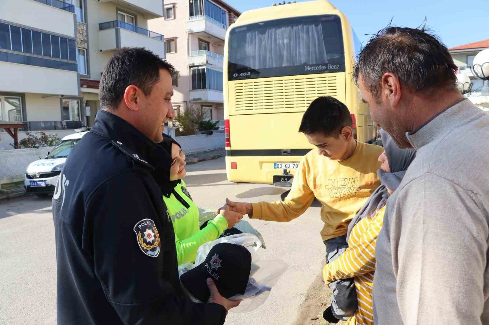 polisten-kalpten-kalbe-uzanan-devriye