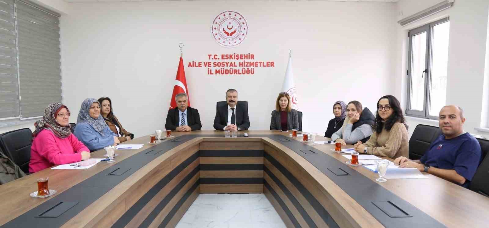 sehit-yakinlari-ve-gaziler-icin-anlamli-program