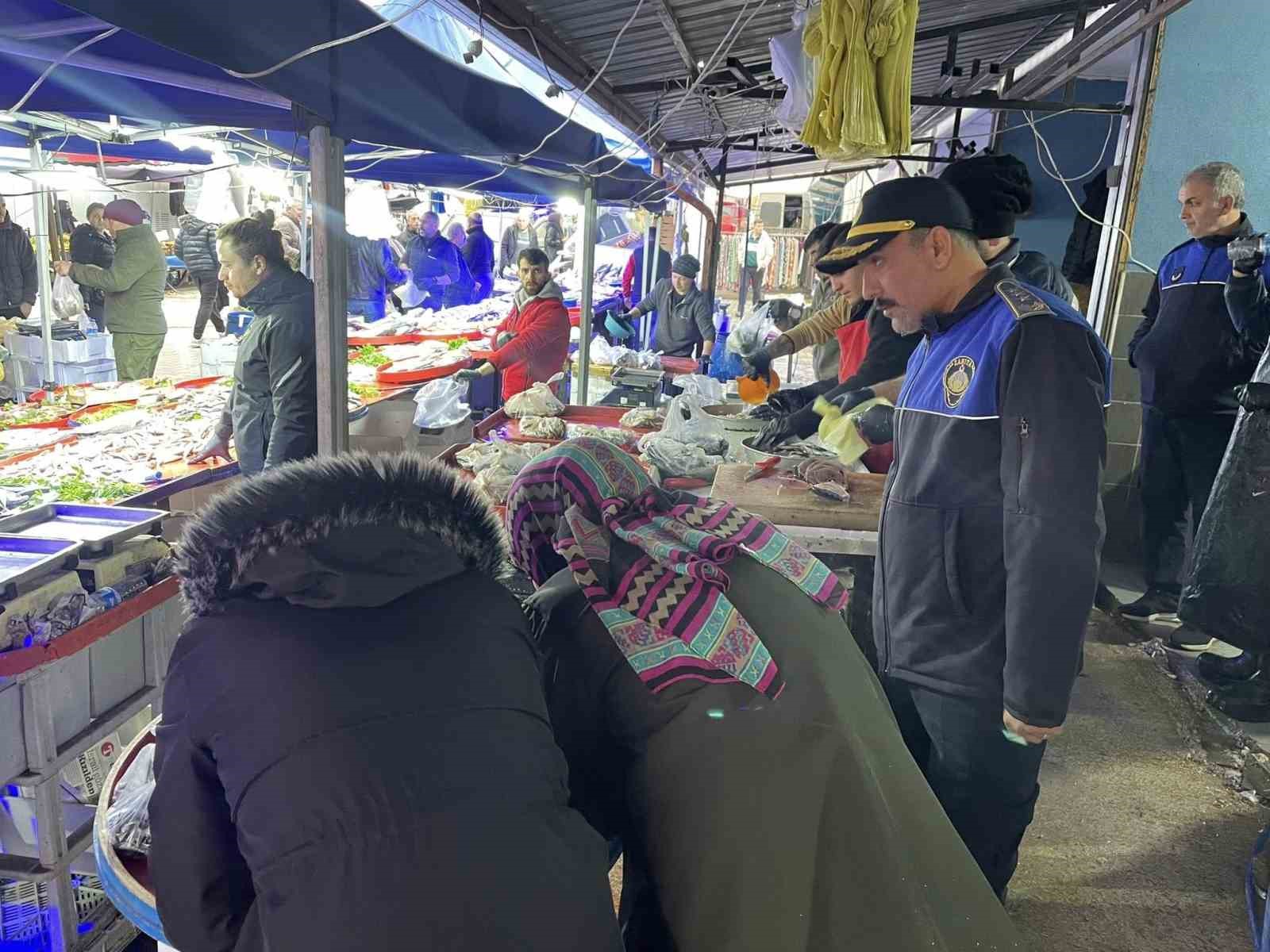 sikayet-uzerine-balik-tezgahlari-denetlendi