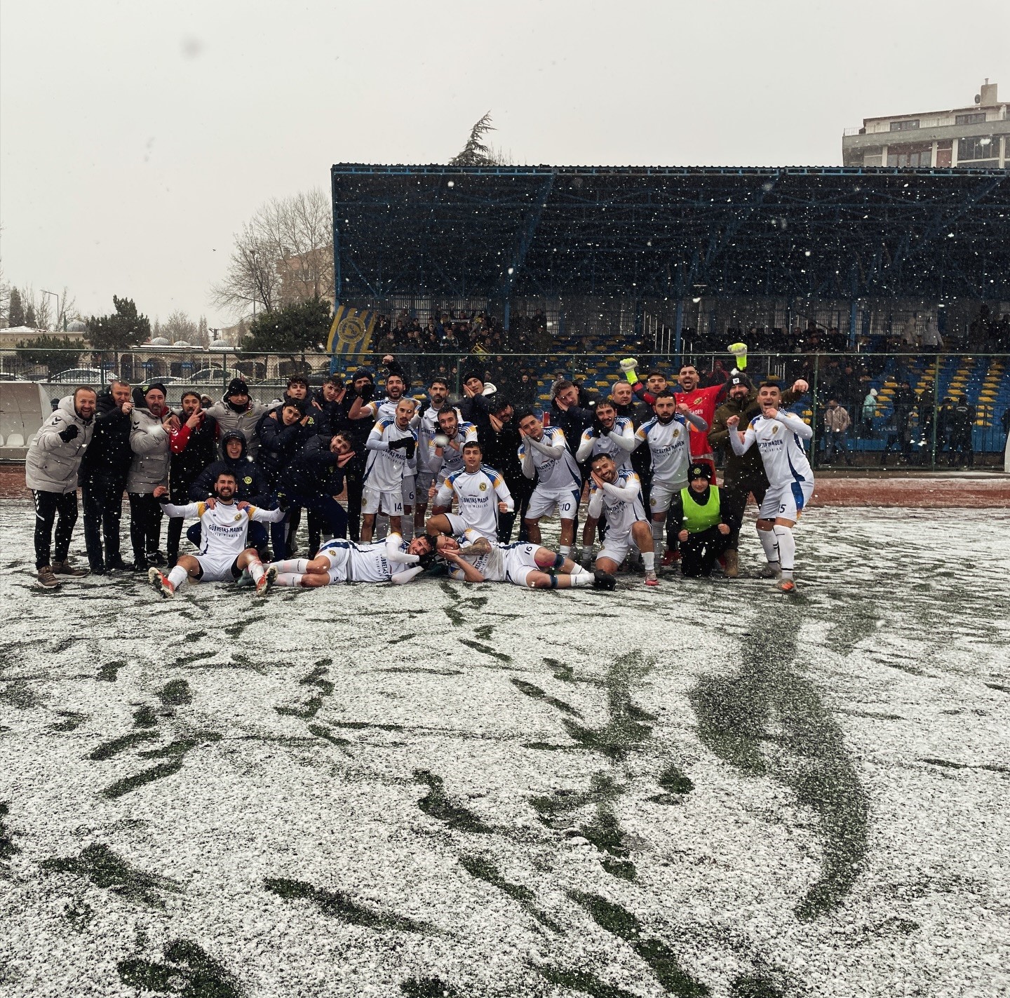 sogutspor-kendi-evinde-kazanmasi-bildi