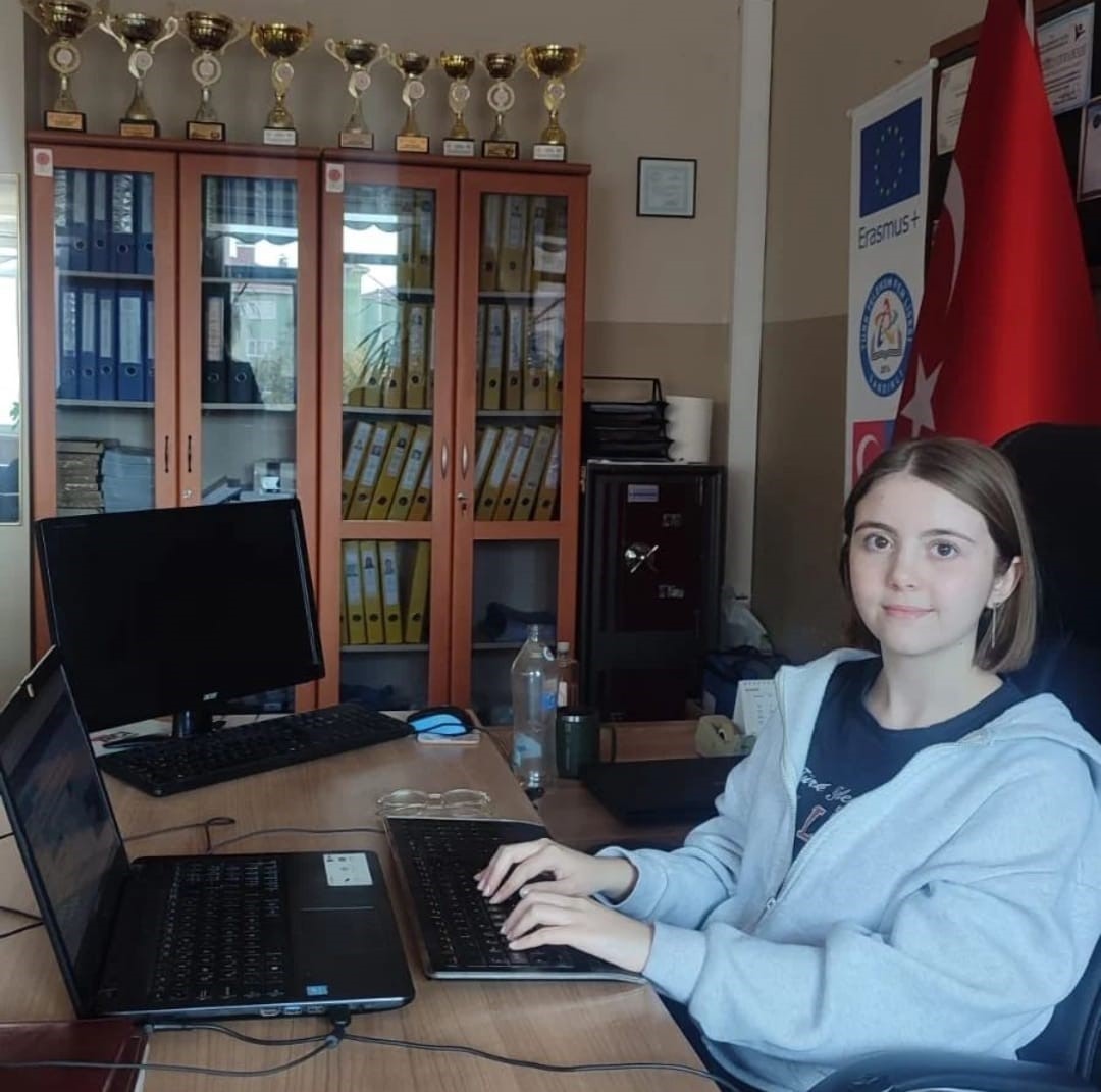 uluslararasi-bilgisayar-klavye-yarisinda-turkiye-dunya-sampiyonu-oldu