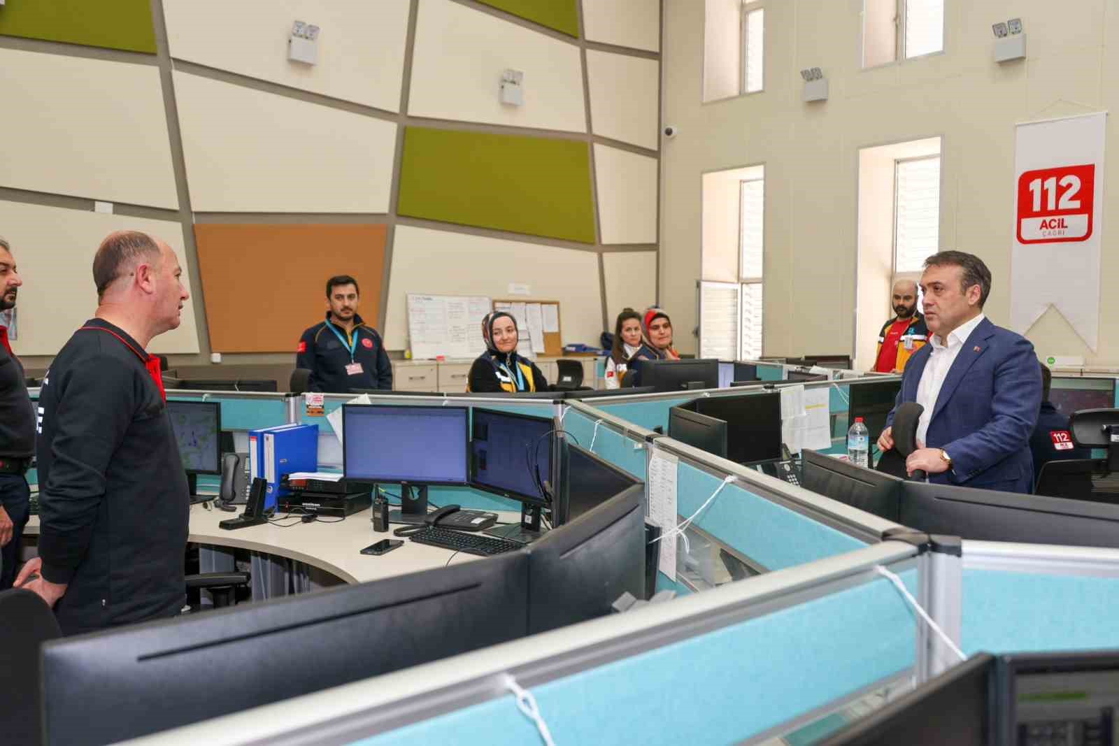 vali-sozer-112-ve-gamer-de-incelemelerde-bulundu