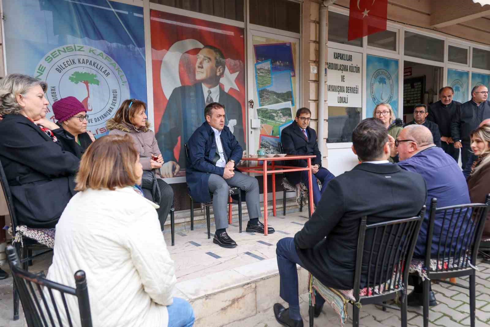 vali-sozer-vatandaslarla-kapaklilar-derneginde-bulustu