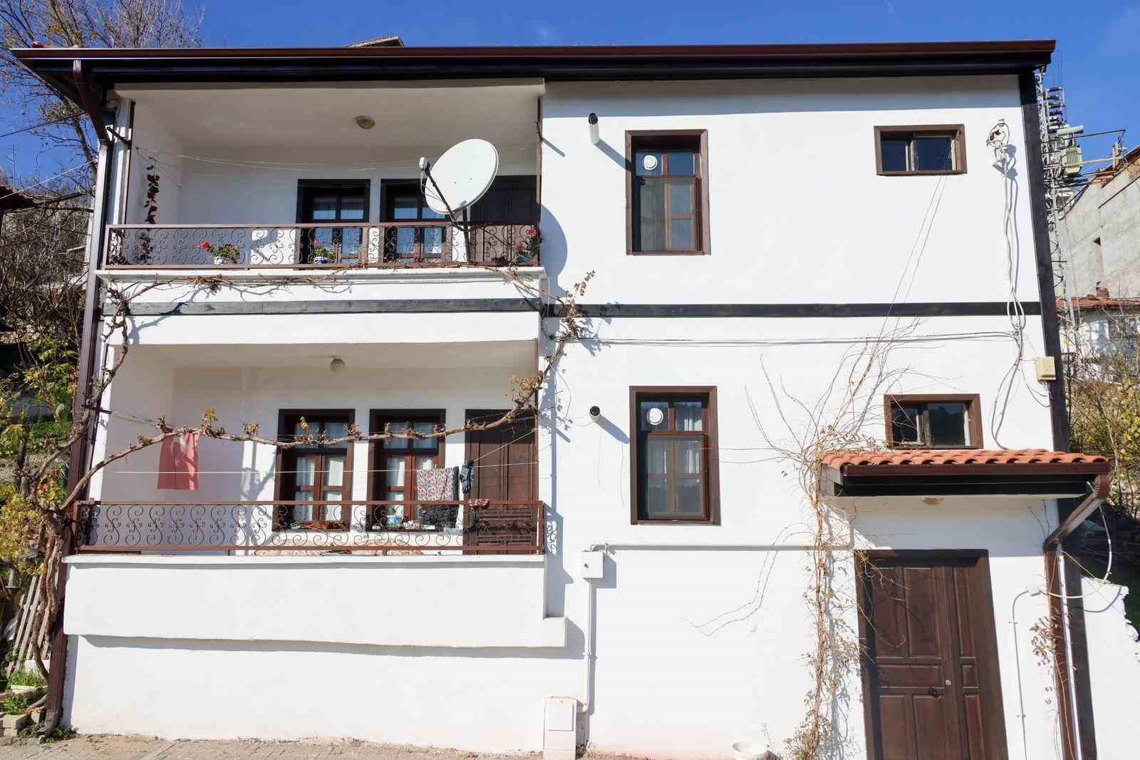 vali-sozerden-sokak-sagliklastirma-calismalarina-inceleme