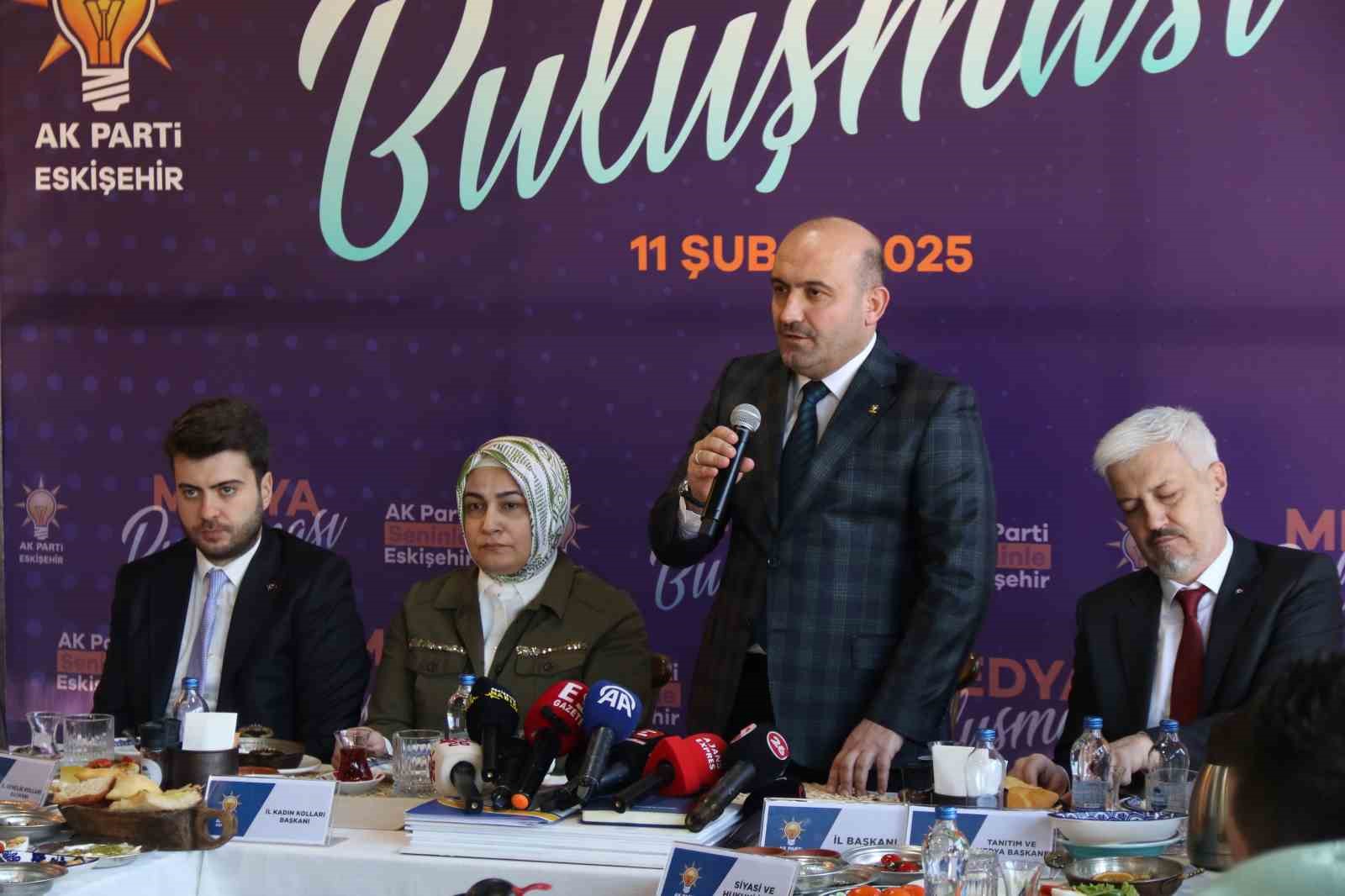 ak-parti-il-baskani-albayrak-odunpazari-belediye-baskani-kurtun-elestirilerine-cevap-verdi