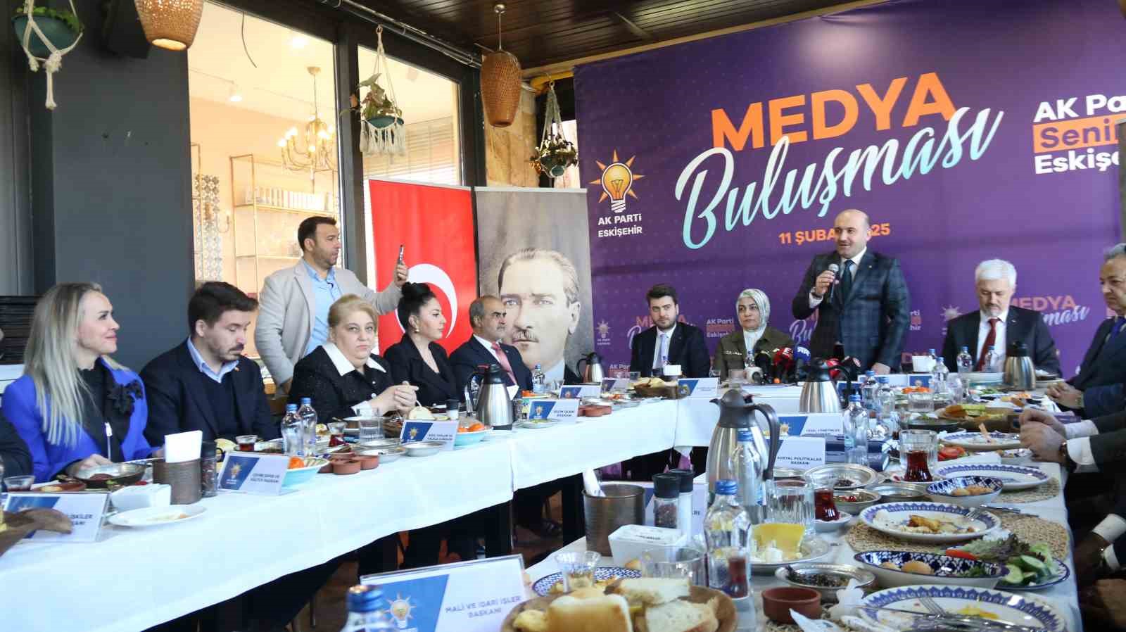 ak-parti-il-baskani-albayrak-odunpazari-belediye-baskani-kurtun-elestirilerine-cevap-verdi