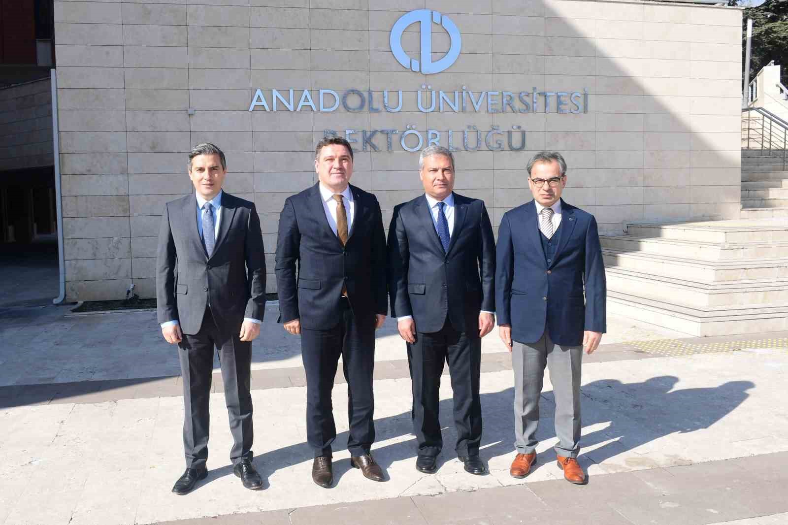 bassavci-uzeyir-karakulahtan-rektor-adiguzele-ziyaret