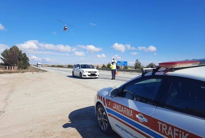 cayrokopter-ile-havadan-trafik-denetiminde-71-bin-563-tl-idari-para-cezasi-kesildi