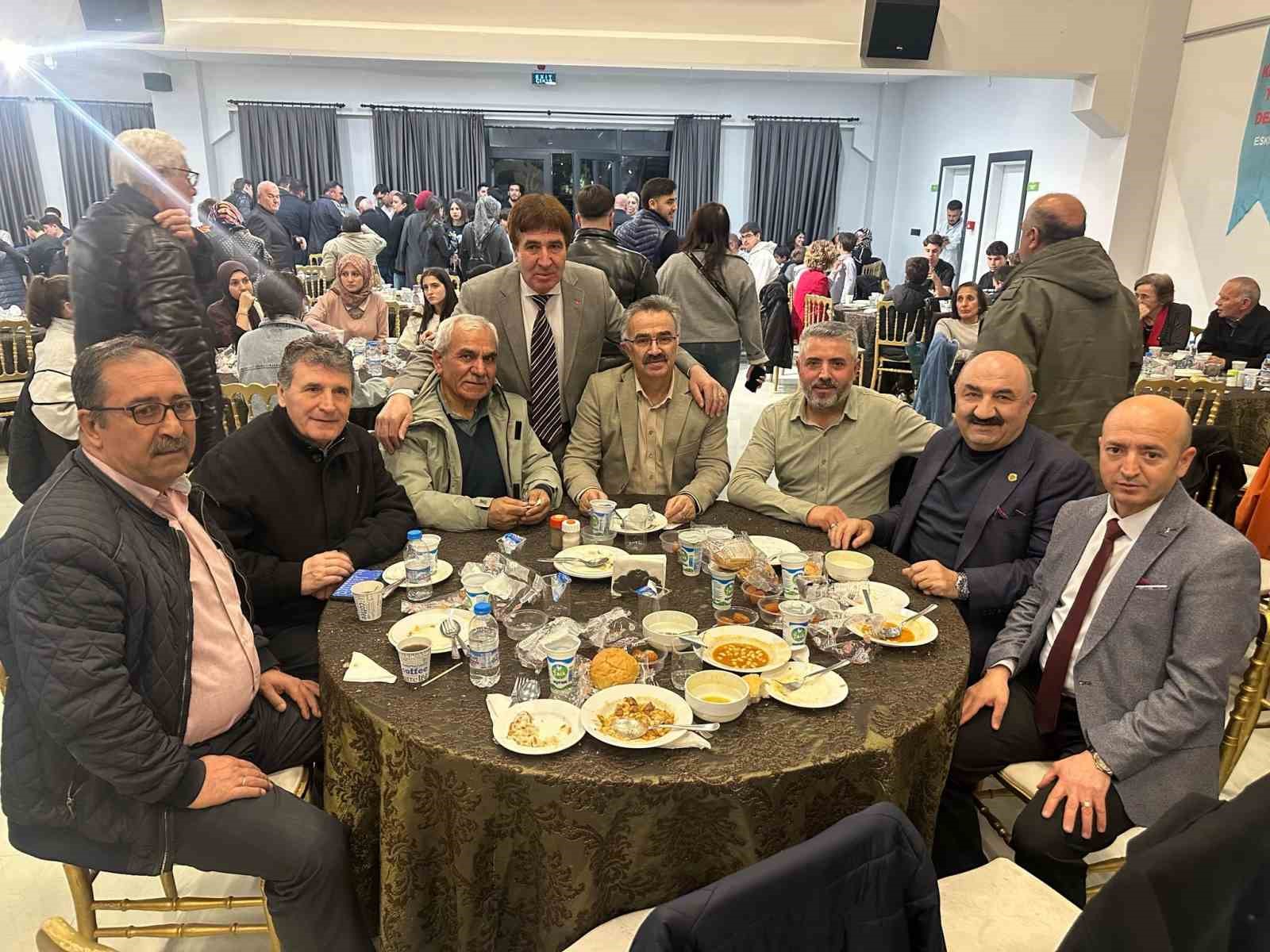 eskisehirde-turk-dunyasi-iftar-ve-kulturel-ezgiler-programi