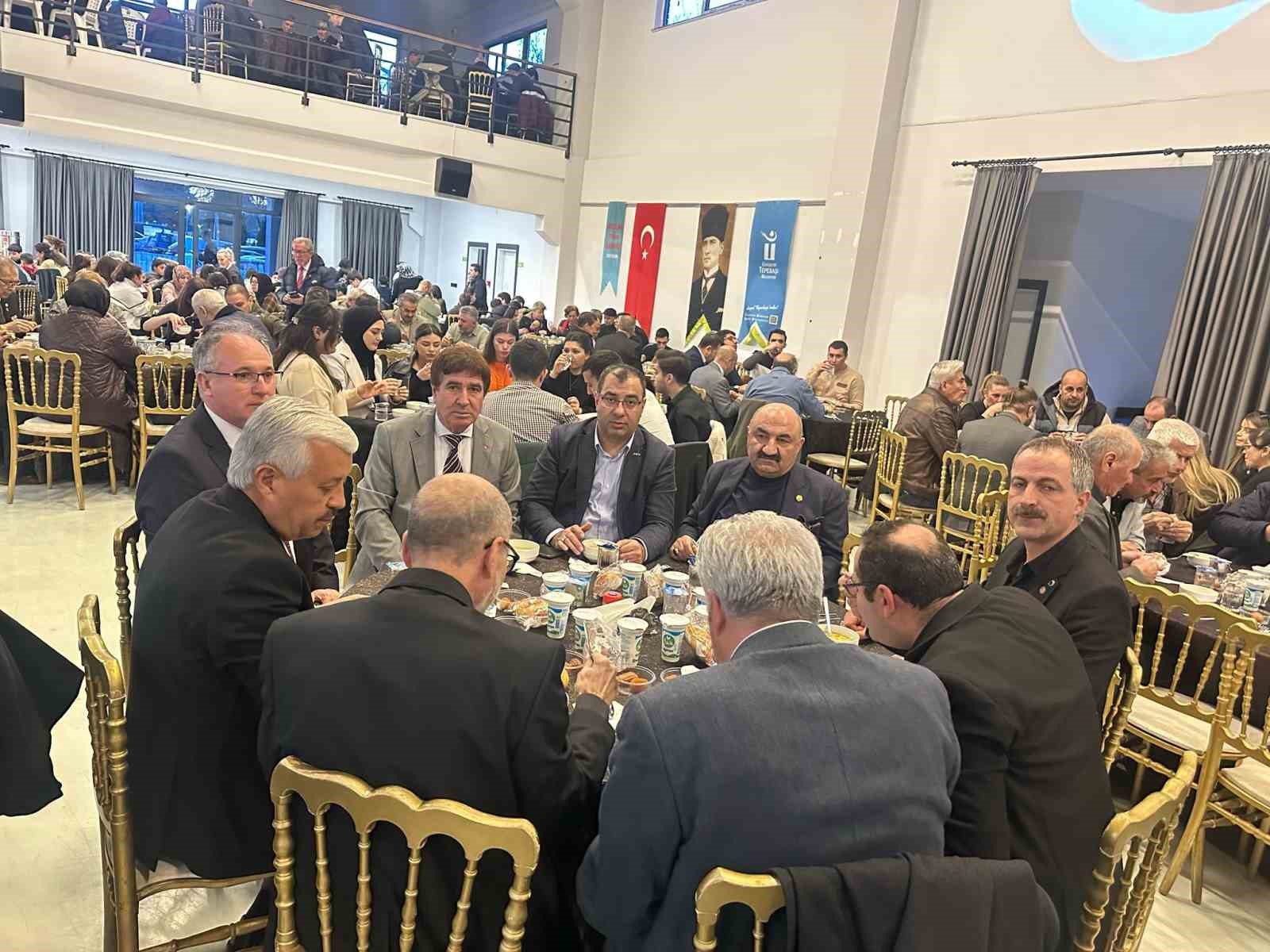 eskisehirde-turk-dunyasi-iftar-ve-kulturel-ezgiler-programi