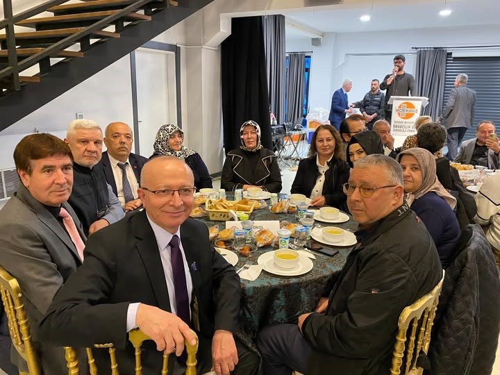 eskisehirde-yasayan-umraniyeliler-iftar-programinda-bulustular